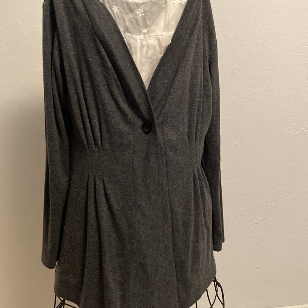 Gray sweater! Size medium! - Picture 2 of 3